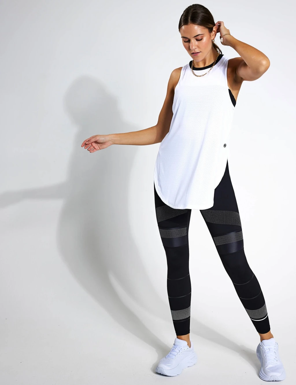 Zela Crew Neck Relaxed Vest Top 4 Zela Crew Neck Relaxed Vest Top - Image 4