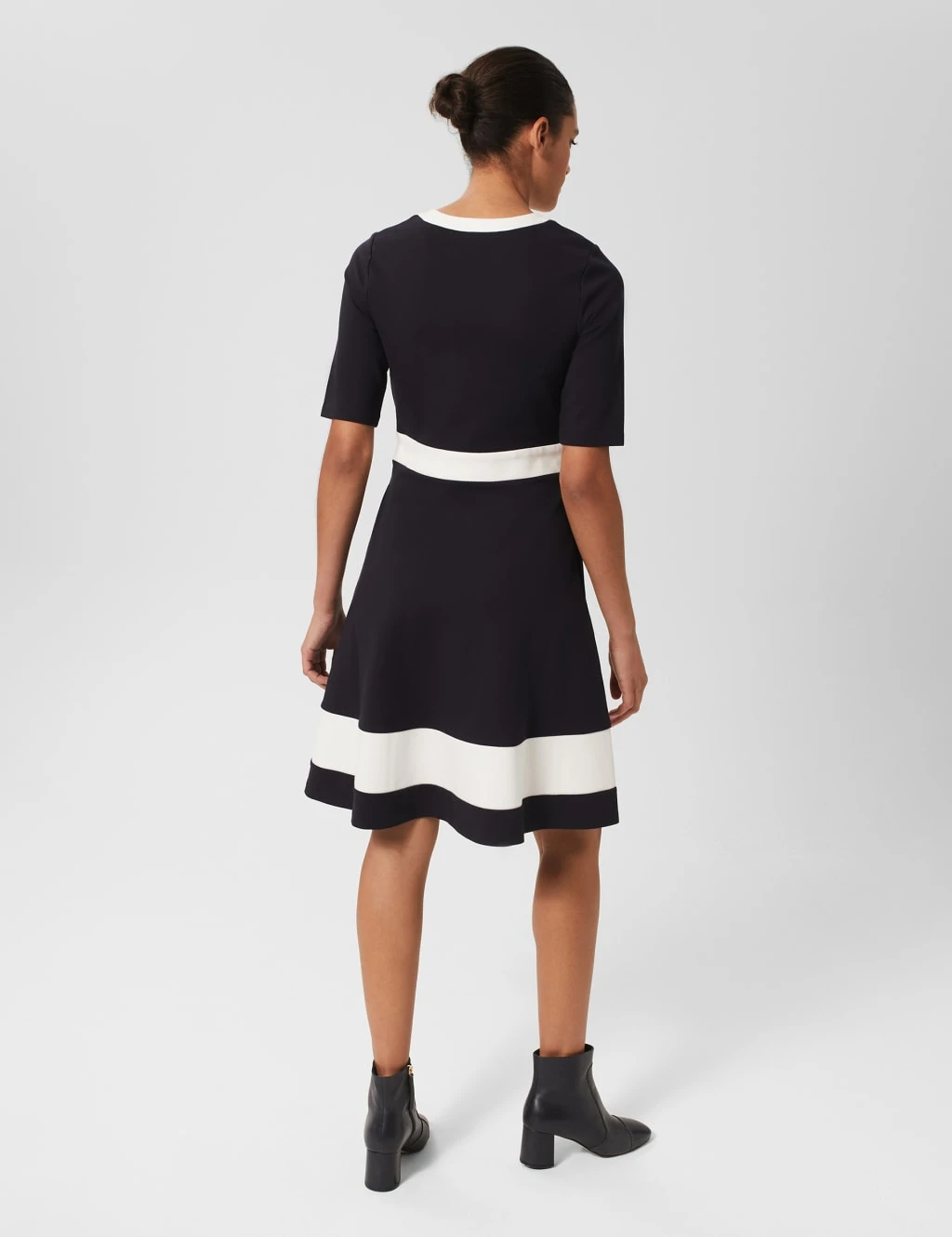 Colour Block Knee Length Skater Dress 4 Colour Block Knee Length Skater Dress - Image 4