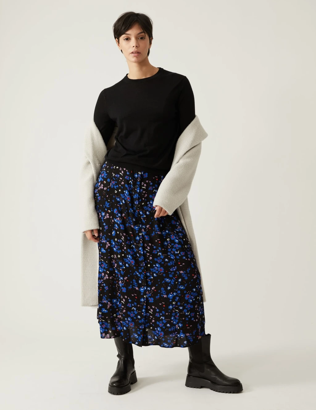 Printed Button Front Midaxi A-Line Skirt 5 Printed Button Front Midaxi A-Line Skirt - Image 5