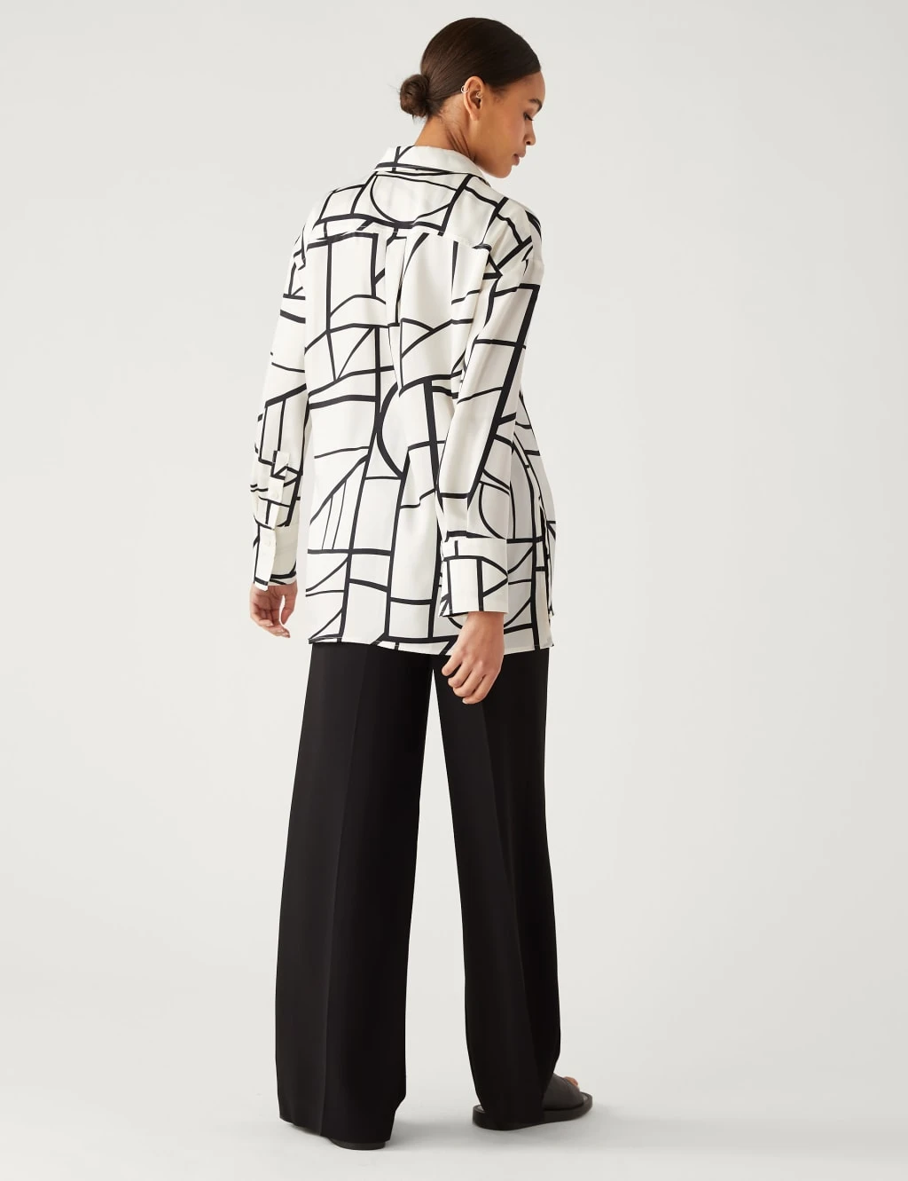 Geometric Collared Longline Shirt 5 Geometric Collared Longline Shirt - Image 5