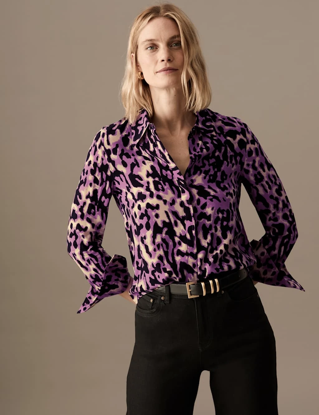 Cupro Rich Animal Print Collared Shirt 4 Cupro Rich Animal Print Collared Shirt - Image 4
