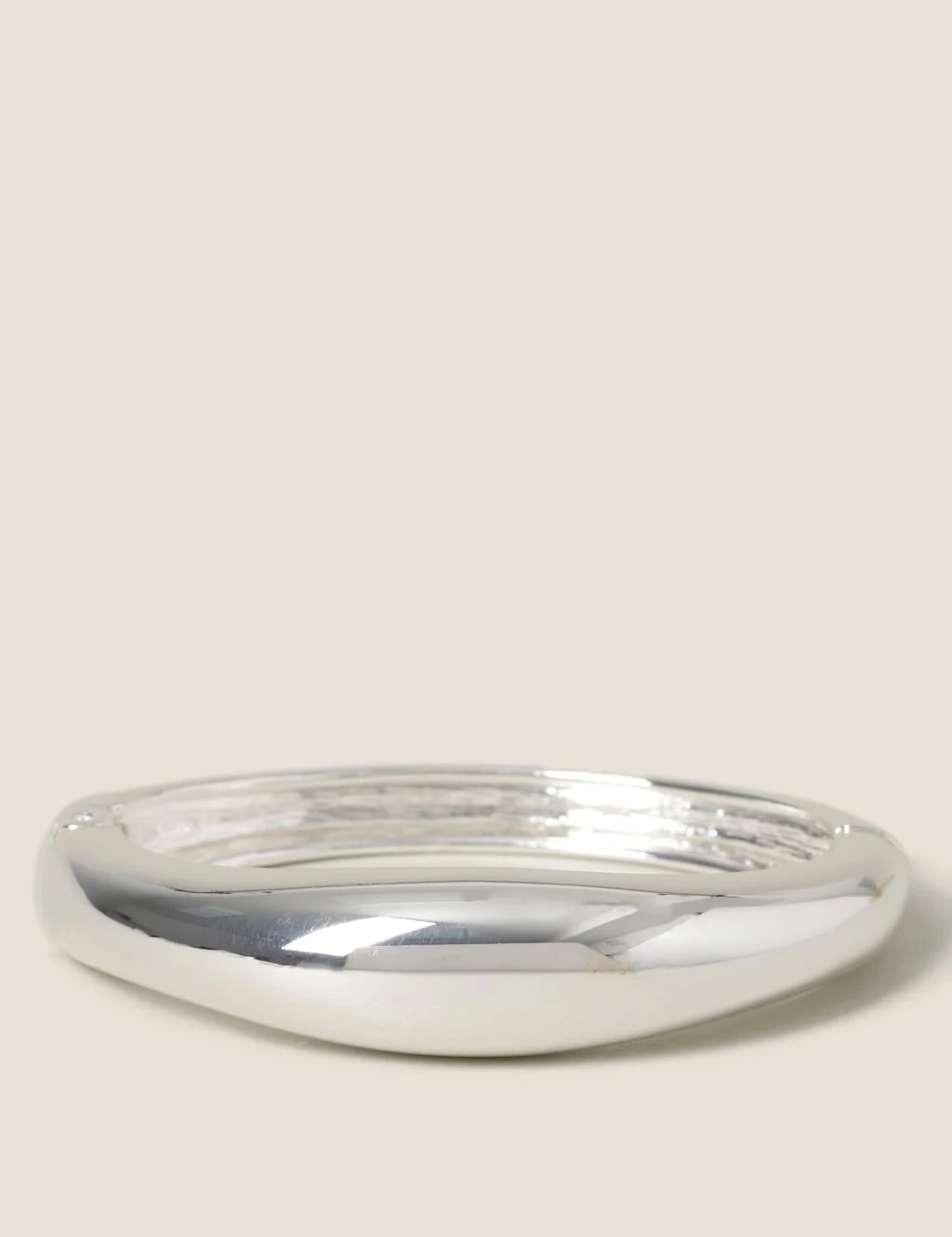 Chunky Silver Bangle 2 Chunky Silver Bangle - Image 2