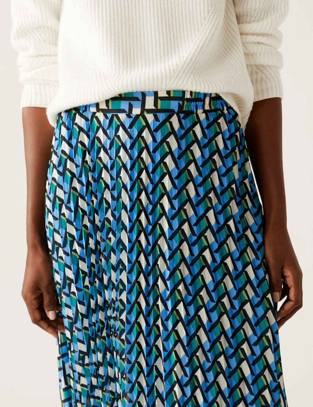 Geometric Pleated Midaxi Skirt 4 Geometric Pleated Midaxi Skirt - Image 4