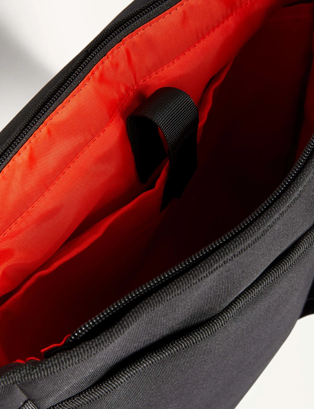 Recycled Polyester Pro-Tect™ Messenger Bag 2 Recycled Polyester Pro-Tect™ Messenger Bag - Image 2