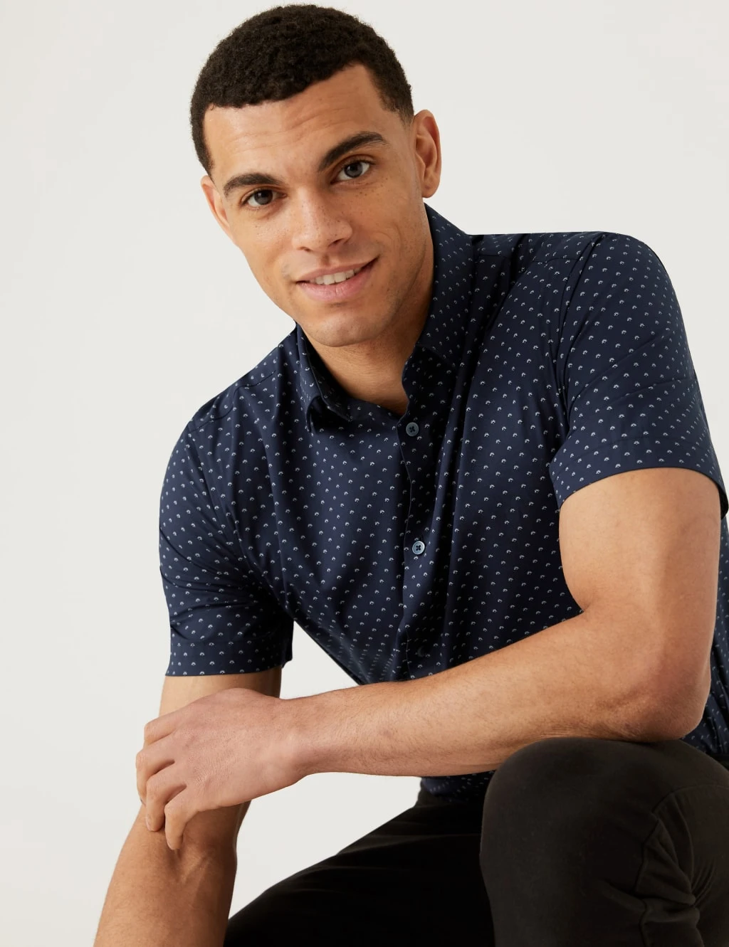 Regular Fit Easy Iron Cotton Rich Shirt 3 Regular Fit Easy Iron Cotton Rich Shirt - Image 3