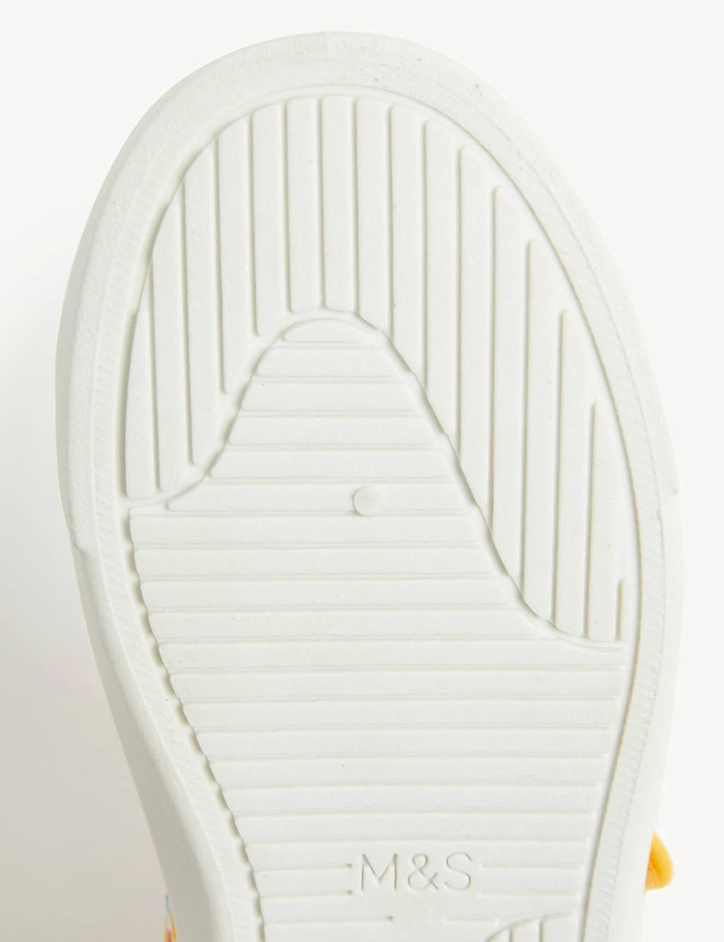 Kids' Floral Mary Jane Pumps (4 Small - 2 Large) 4 Kids' Floral Mary Jane Pumps (4 Small - 2 Large) - Image 4