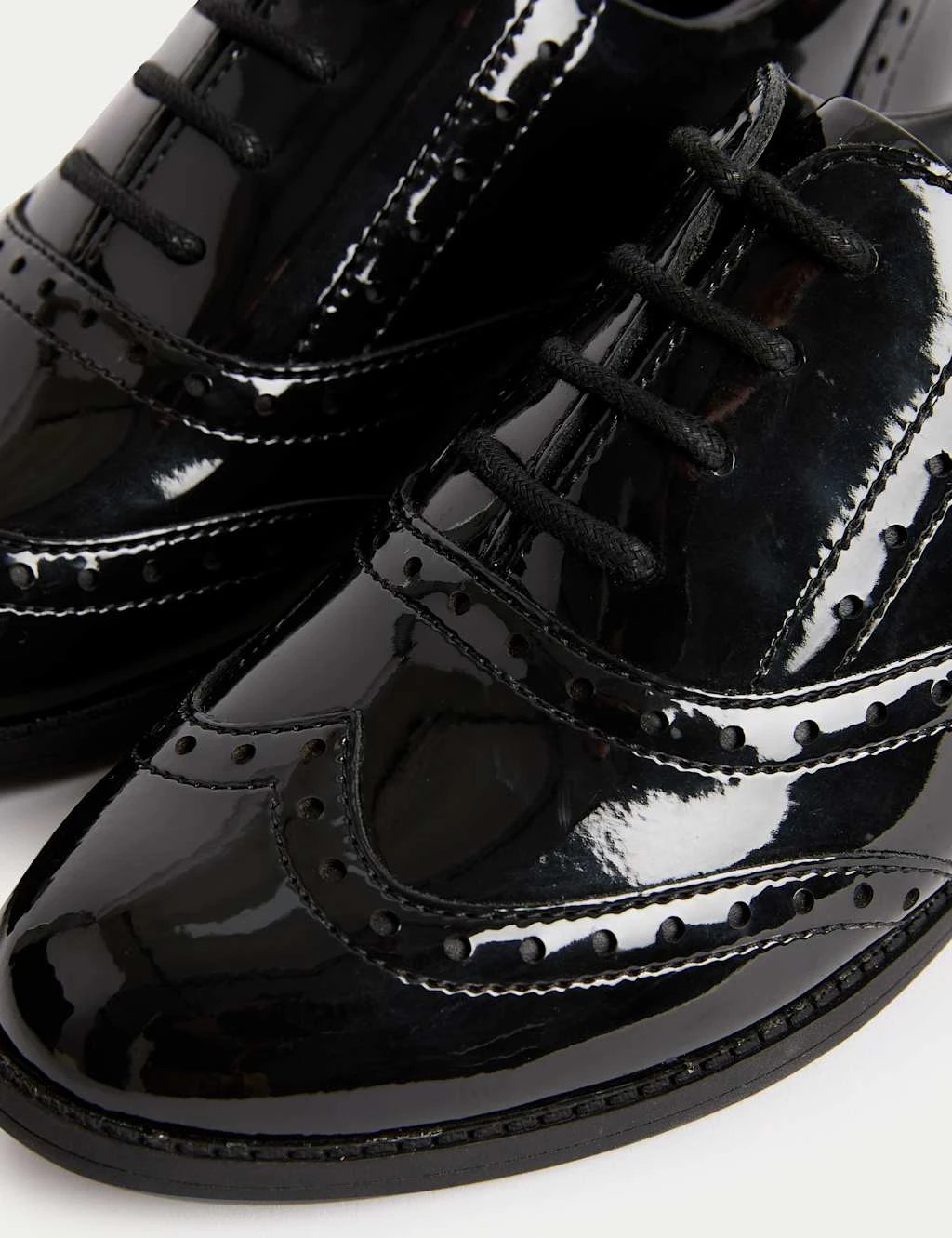 Kids' Leather Freshfeet™ School Shoes (13 Small - 7 Large) 3 Kids' Leather Freshfeet™ School Shoes (13 Small - 7 Large) - Image 3