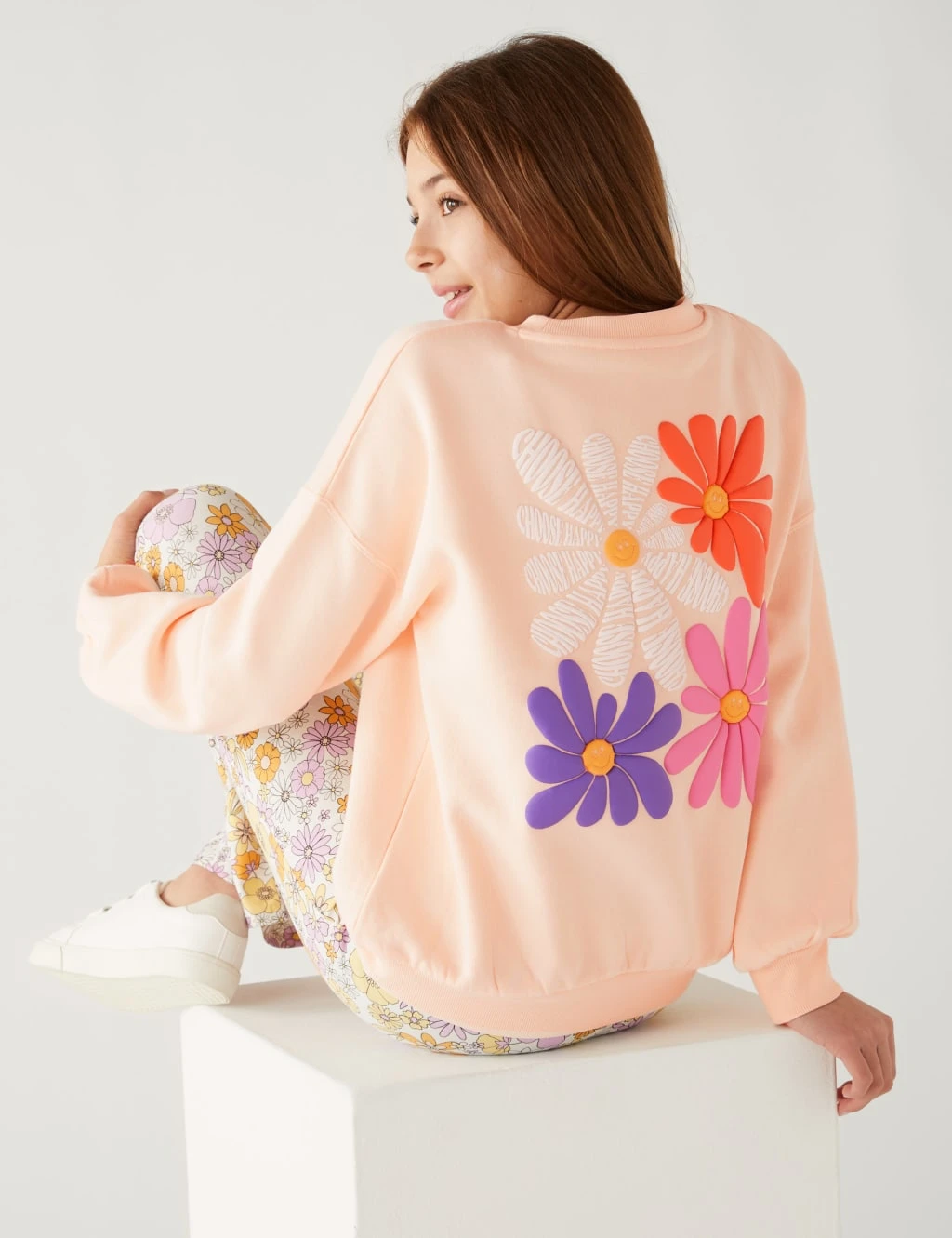 No Brand Cotton Rich Flower Sweatshirt (6-16 Yrs) 1 No Brand Cotton Rich Flower Sweatshirt (6-16 Yrs)
