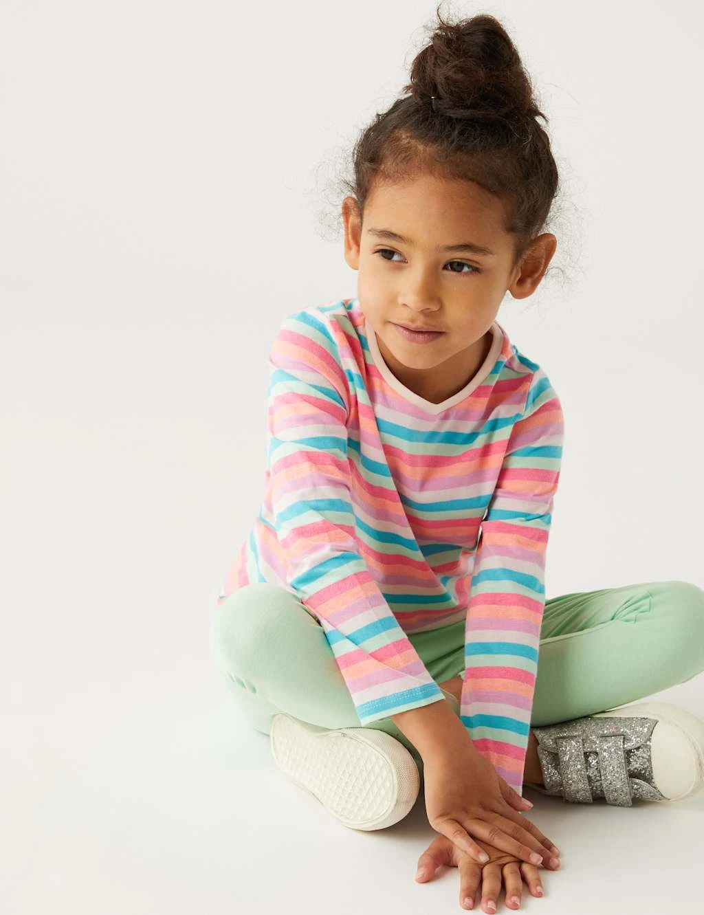 5pk Pure Cotton Rainbow Tops (2-8 Yrs) 3 5pk Pure Cotton Rainbow Tops (2-8 Yrs) - Image 3