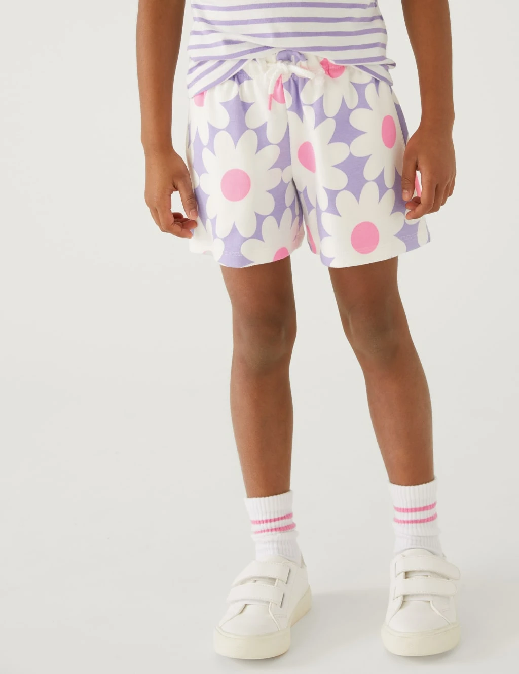 Pure Cotton Daisy Shorts (2-8 Yrs) 3 Pure Cotton Daisy Shorts (2-8 Yrs) - Image 3