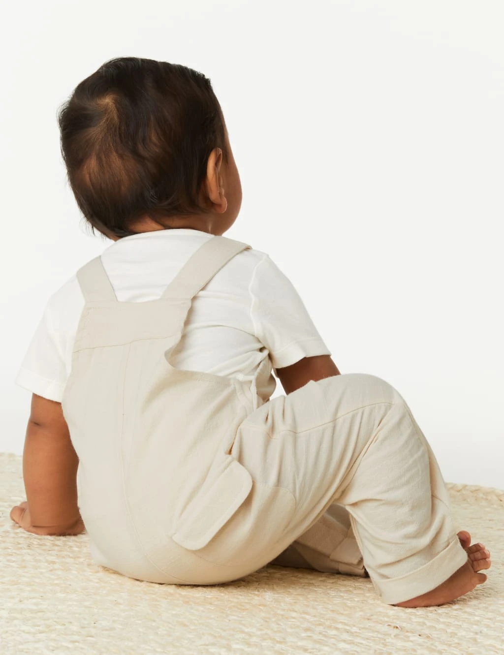 2pc Cotton Blend Dungarees Outfit (0-3 Yrs) 9 2pc Cotton Blend Dungarees Outfit (0-3 Yrs) - Image 9