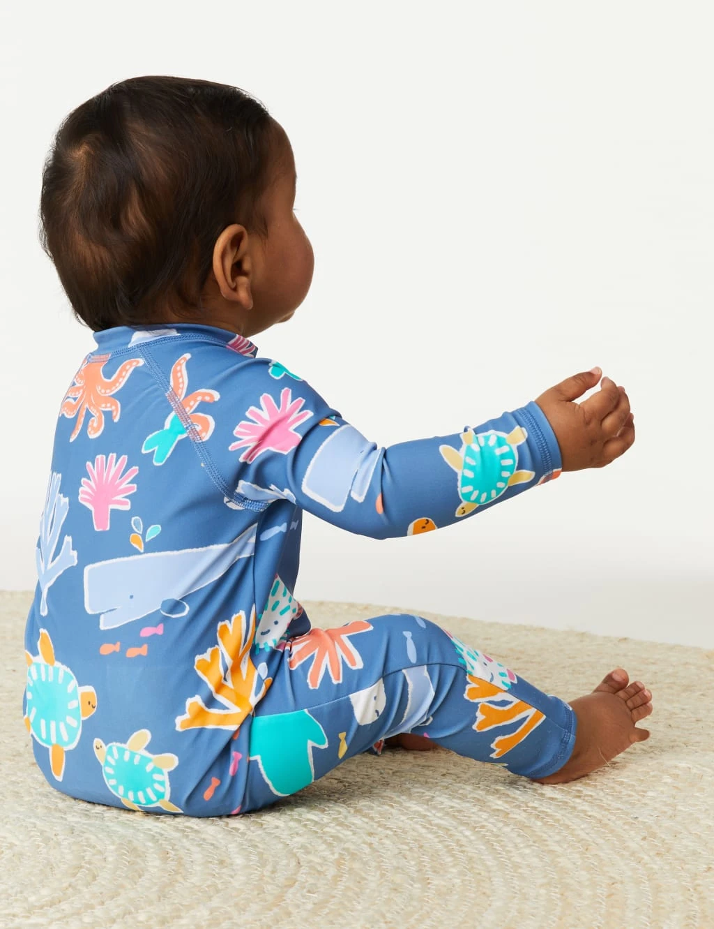 2pc Sealife Swimsuit & Hat Set (0-3 Yrs) 7 2pc Sealife Swimsuit & Hat Set (0-3 Yrs) - Image 7