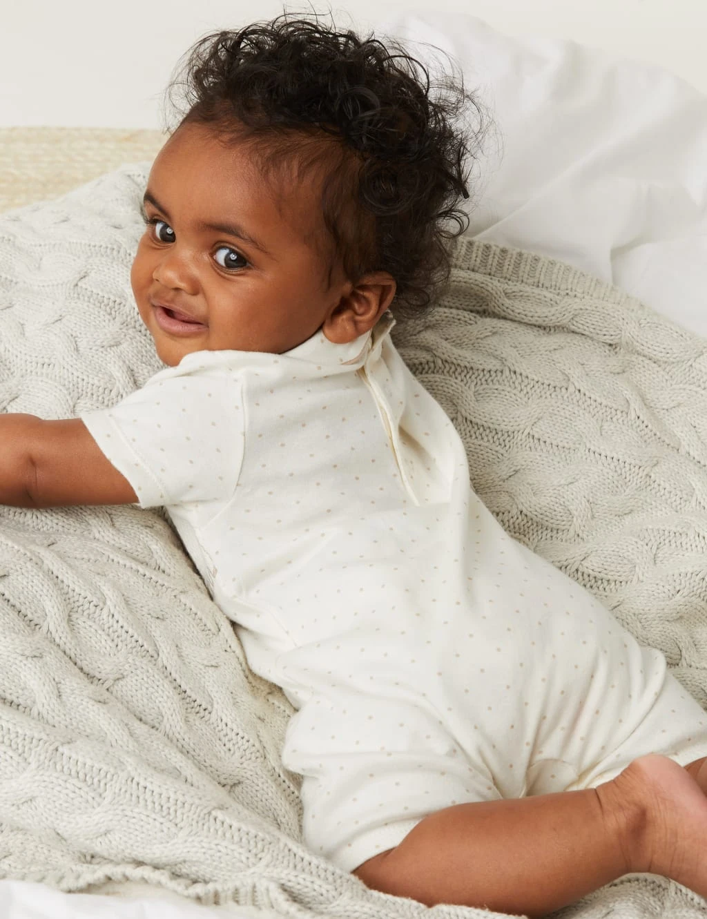 Smocked Embroidered Romper (0-1 Yrs) 5 Smocked Embroidered Romper (0-1 Yrs) - Image 5