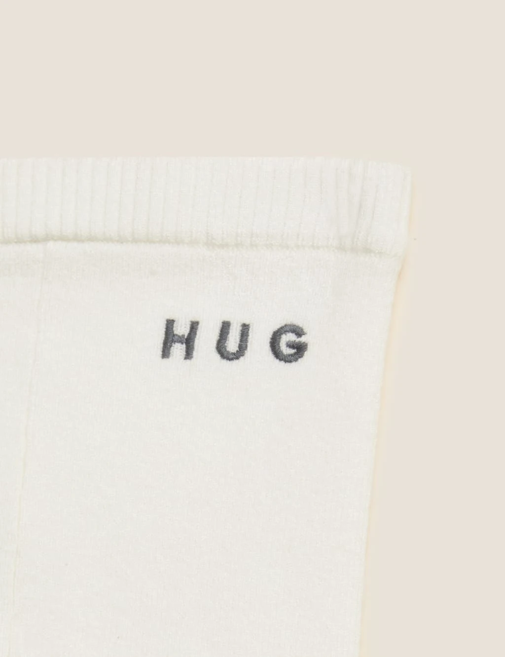 2pc Knitted Bear Hug Outfit (7lbs - 12 Mths) 6 2pc Knitted Bear Hug Outfit (7lbs - 12 Mths) - Image 6