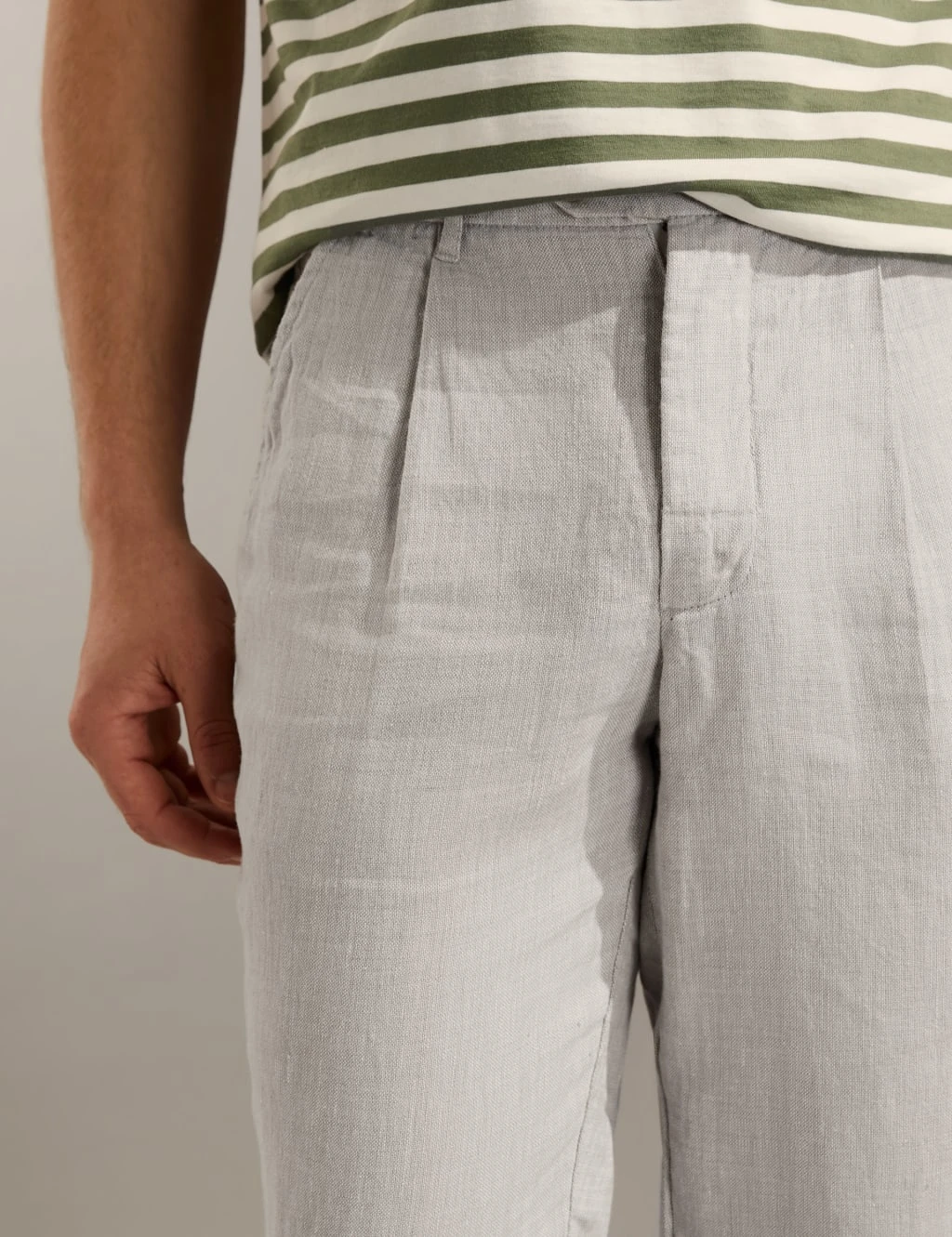 Jaeger Tapered Fit Pure Linen Single Pleat Trousers 4 Jaeger Tapered Fit Pure Linen Single Pleat Trousers - Image 4