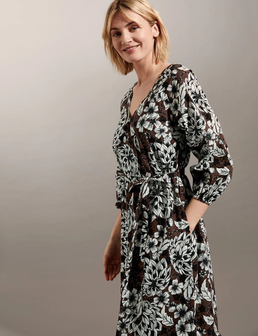 Jaeger Pure Cotton Floral V-Neck Midi Tiered Dress 1 Jaeger Pure Cotton Floral V-Neck Midi Tiered Dress