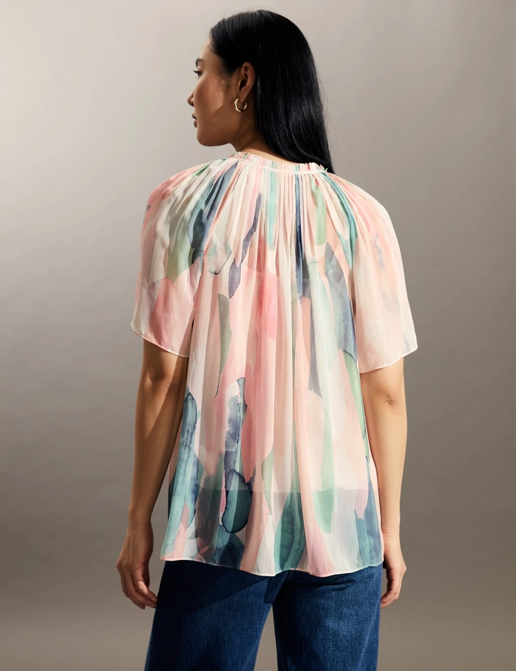 Jaeger Sheer Printed V-Neck Short Sleeve Blouse 6 Jaeger Sheer Printed V-Neck Short Sleeve Blouse - Image 6