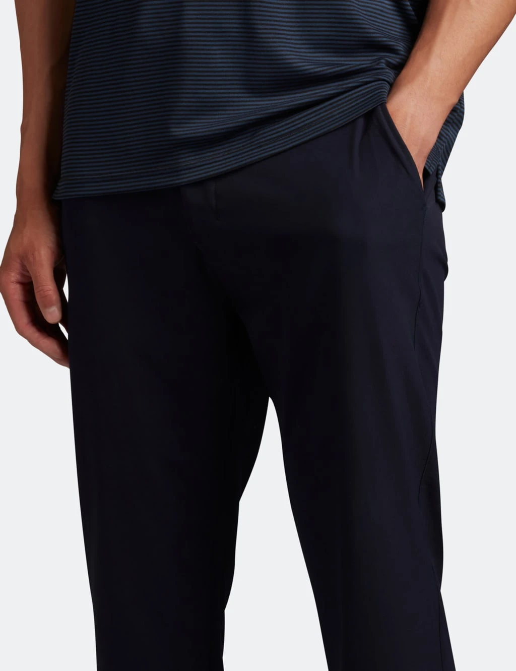 Lyle & Scott Regular Fit Lightweight Stretch Trousers 5 Lyle & Scott Regular Fit Lightweight Stretch Trousers - Image 5