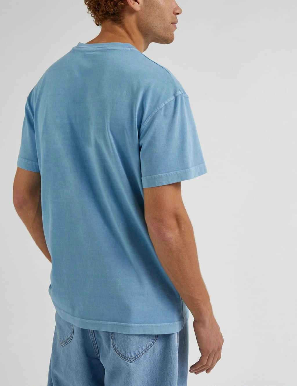 Lee Relaxed Fit Pure Cotton Crew Neck T-Shirt 3 Lee Relaxed Fit Pure Cotton Crew Neck T-Shirt - Image 3