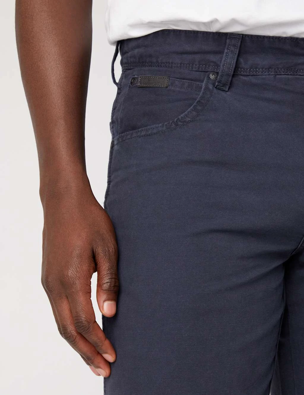 Wrangler Straight Fit Pure Cotton Authentic Jeans 4 Wrangler Straight Fit Pure Cotton Authentic Jeans - Image 4