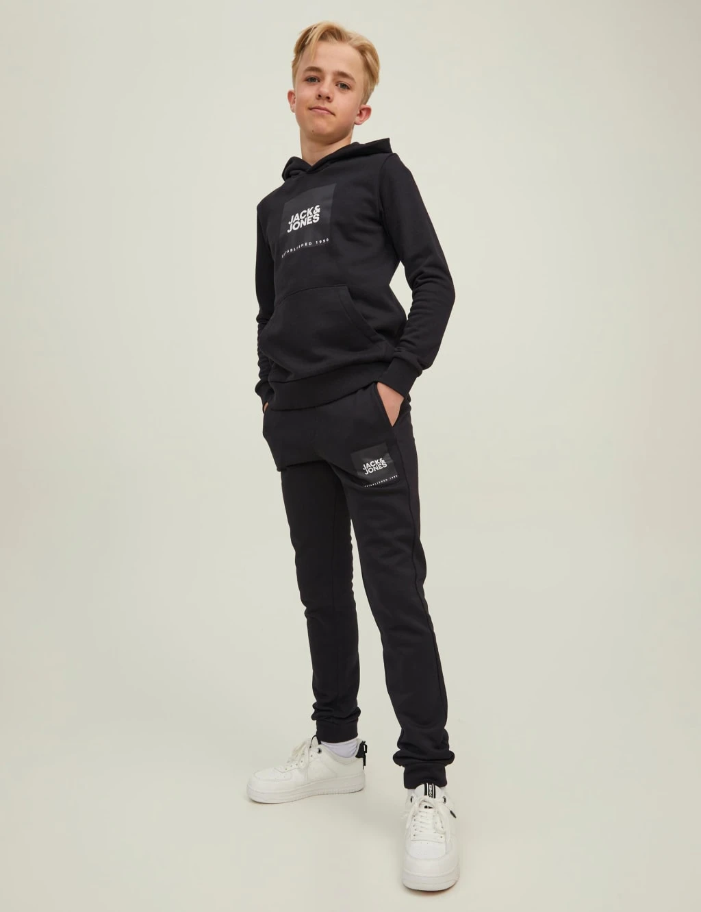 Jack & Jones Junior Cotton Rich Joggers (8 Yrs - 16 Yrs) 1 Jack & Jones Junior Cotton Rich Joggers (8 Yrs - 16 Yrs)