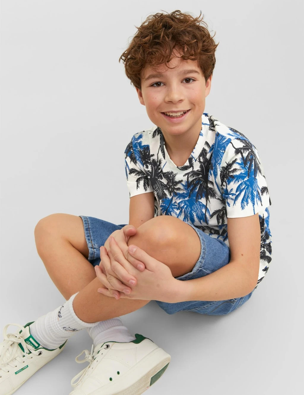 Jack & Jones Junior Pure Cotton Palm Print T-Shirt (8-16 Yrs) 3 Jack & Jones Junior Pure Cotton Palm Print T-Shirt (8-16 Yrs) - Image 3