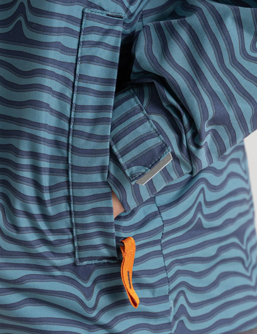 Craghoppers Printed Hooded Jacket (3-13 Yrs) 9 Craghoppers Printed Hooded Jacket (3-13 Yrs) - Image 9