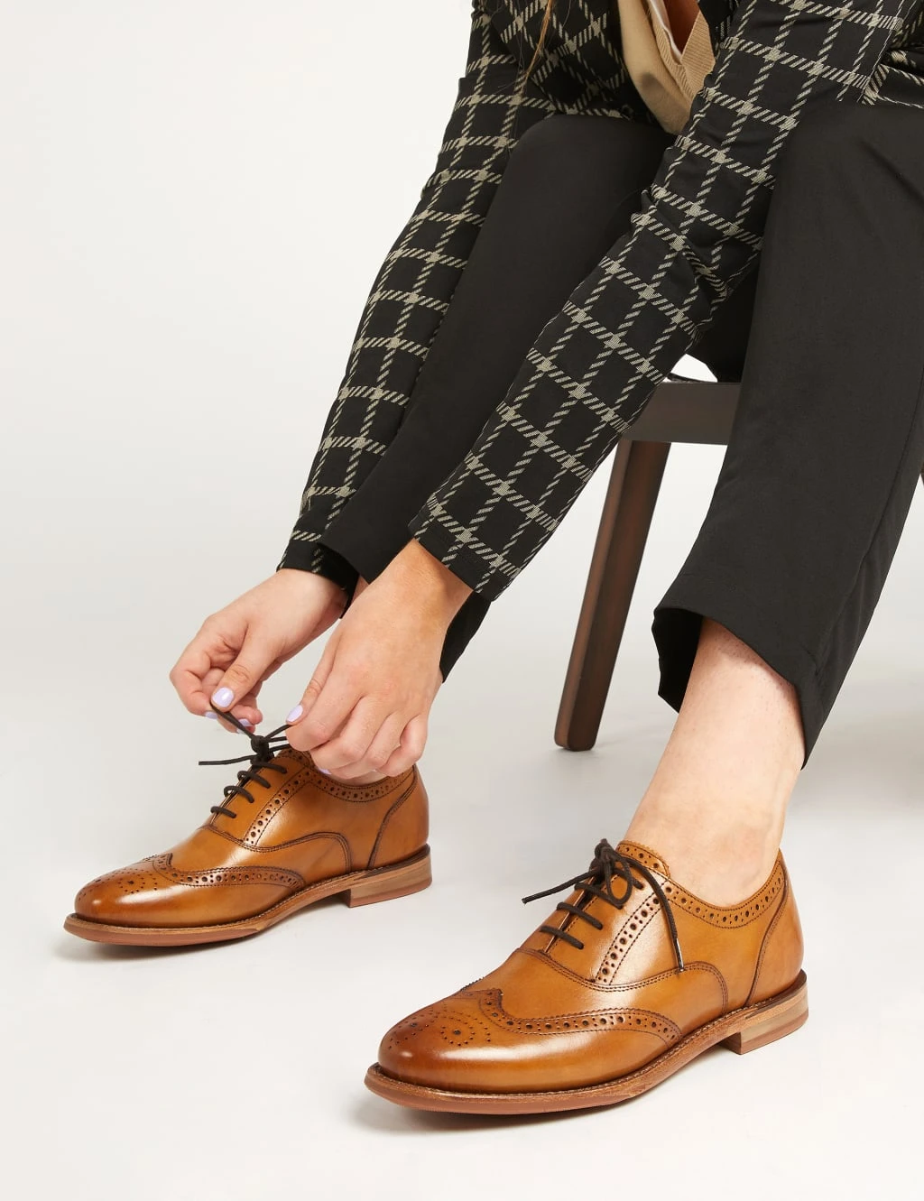 Jones Bootmaker Leather Lace Up Flat Brogues 1 Jones Bootmaker Leather Lace Up Flat Brogues