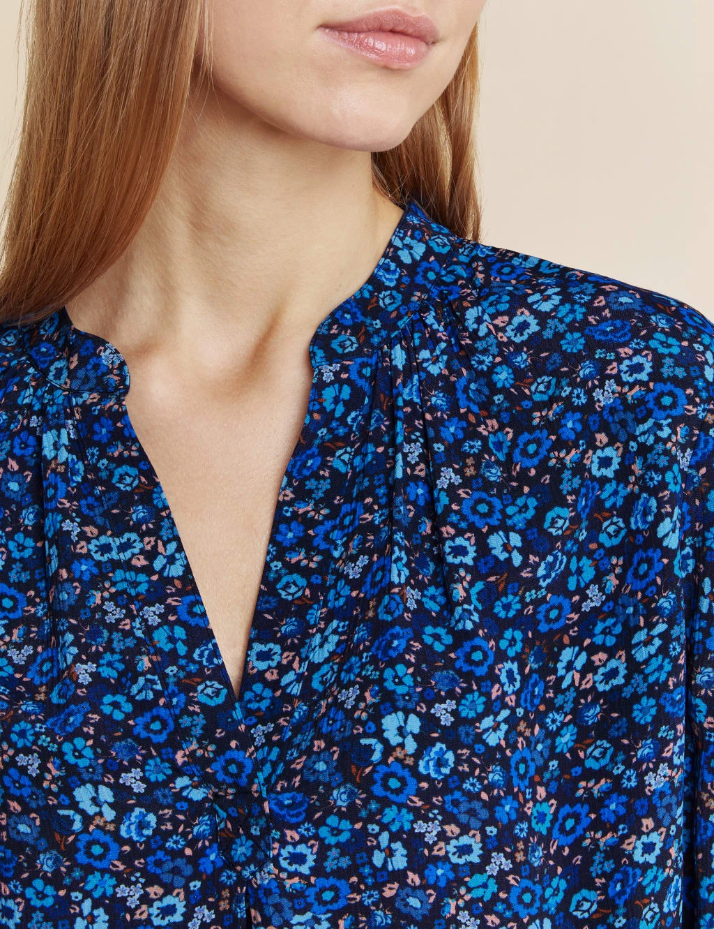 Floral Notch Neck Blouse 4 Floral Notch Neck Blouse - Image 4