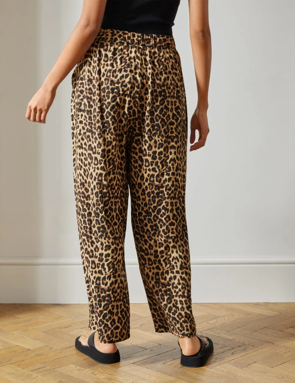 Animal Print Pull On Wide Leg Culottes 3 Animal Print Pull On Wide Leg Culottes - Image 3