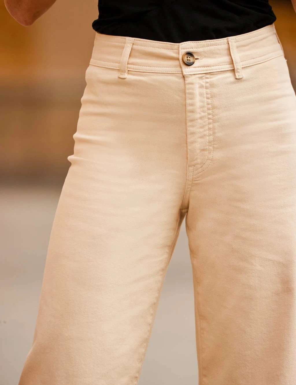 High WaistedWide Leg Cropped Jeans 5 High WaistedWide Leg Cropped Jeans - Image 5