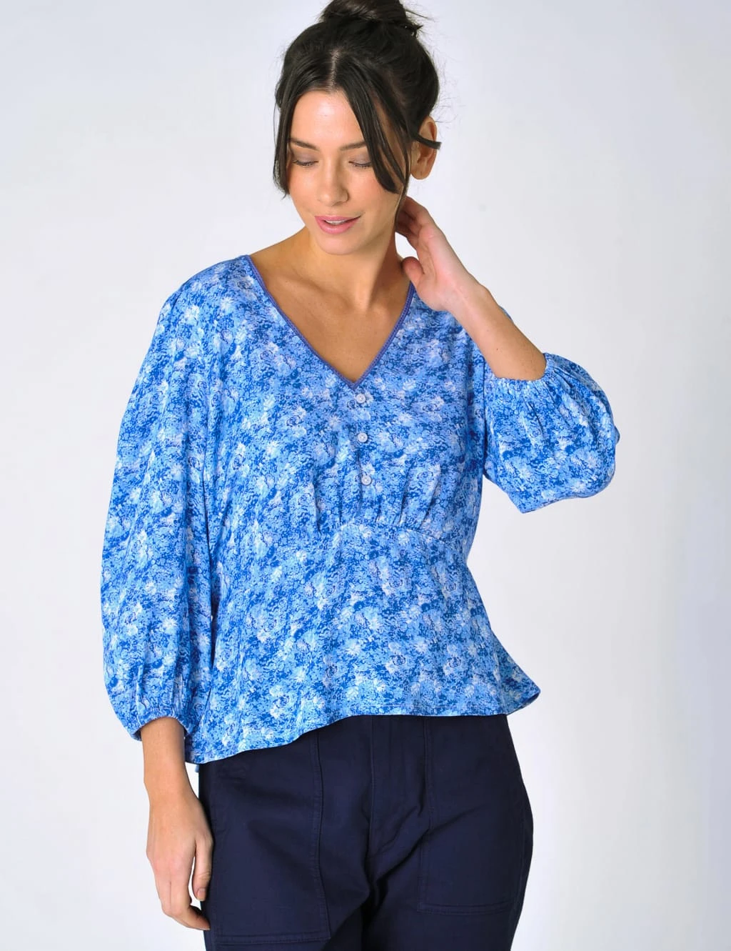 Floral V-Neck Lace Detail Relaxed Blouse 1 Floral V-Neck Lace Detail Relaxed Blouse