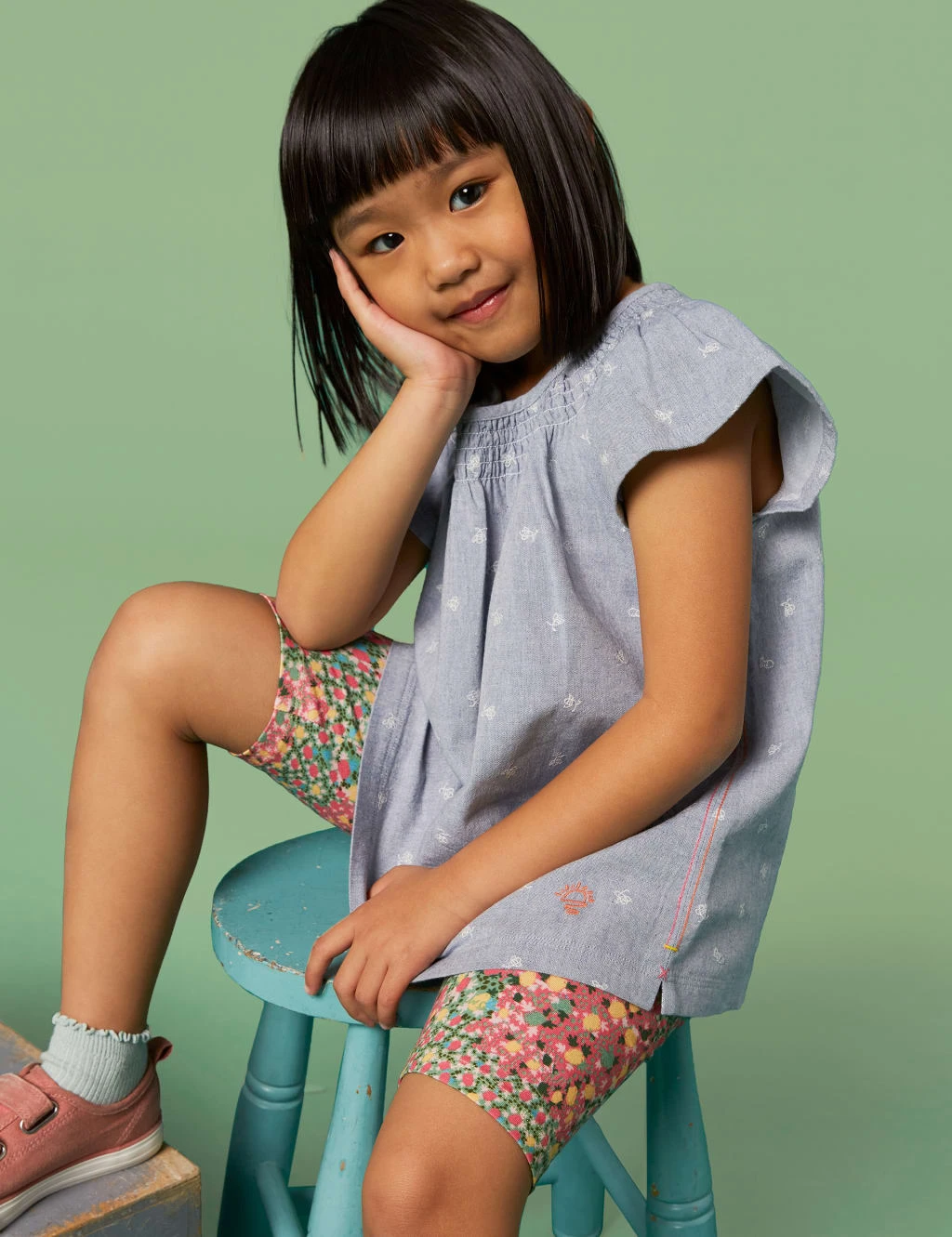 WHITE STUFF Pure Cotton Bee Embroidered Top (3-10 Yrs) 1 WHITE STUFF Pure Cotton Bee Embroidered Top (3-10 Yrs)